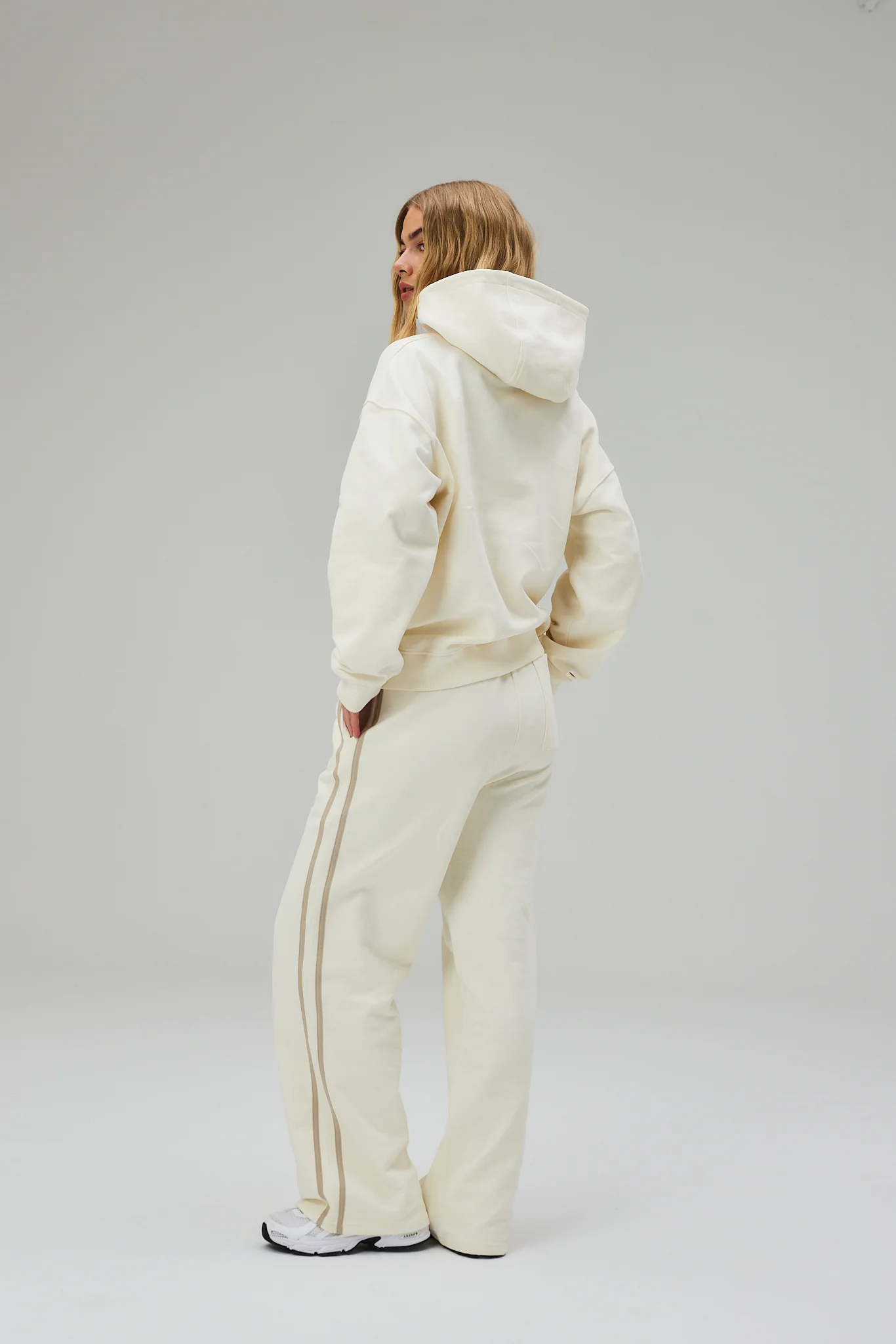 Straight Leg Sweatpants - Off White - Image 8